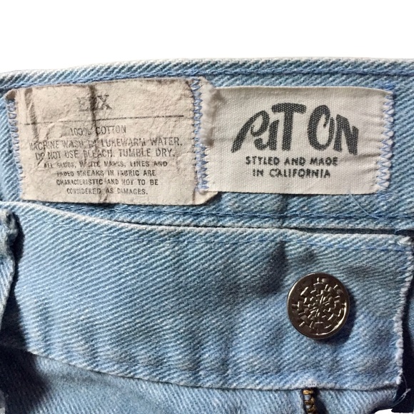 70s hot shorts with studded detail - Picture 4 of 4